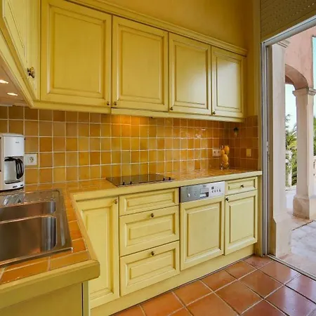 House Lou Greou Villa